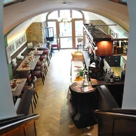 Sleep And Eat 酒店